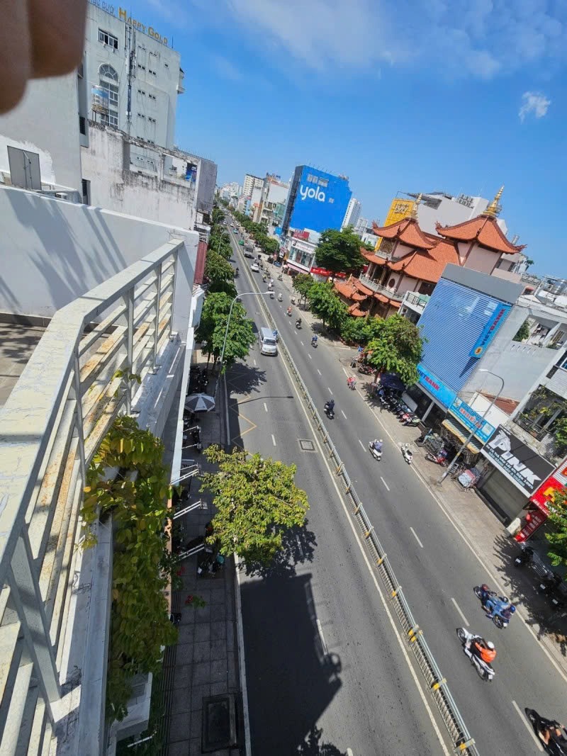 Bán Nhà Mặt Tiền Lũy Bán Bích - 100m2, 4 Tầng, Thang Máy - Giá 23 Tỷ