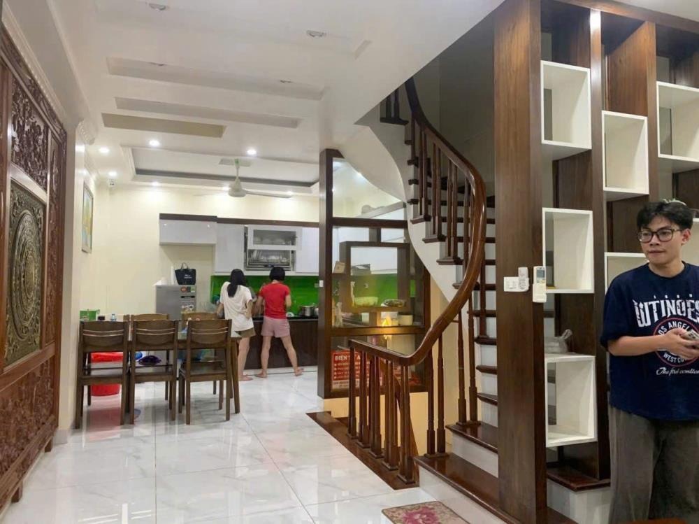 Bán nhà Nguyễn Khang, Cầu Giấy - 12.5 tỷ - Ô tô vào nhà, Full nội thất
