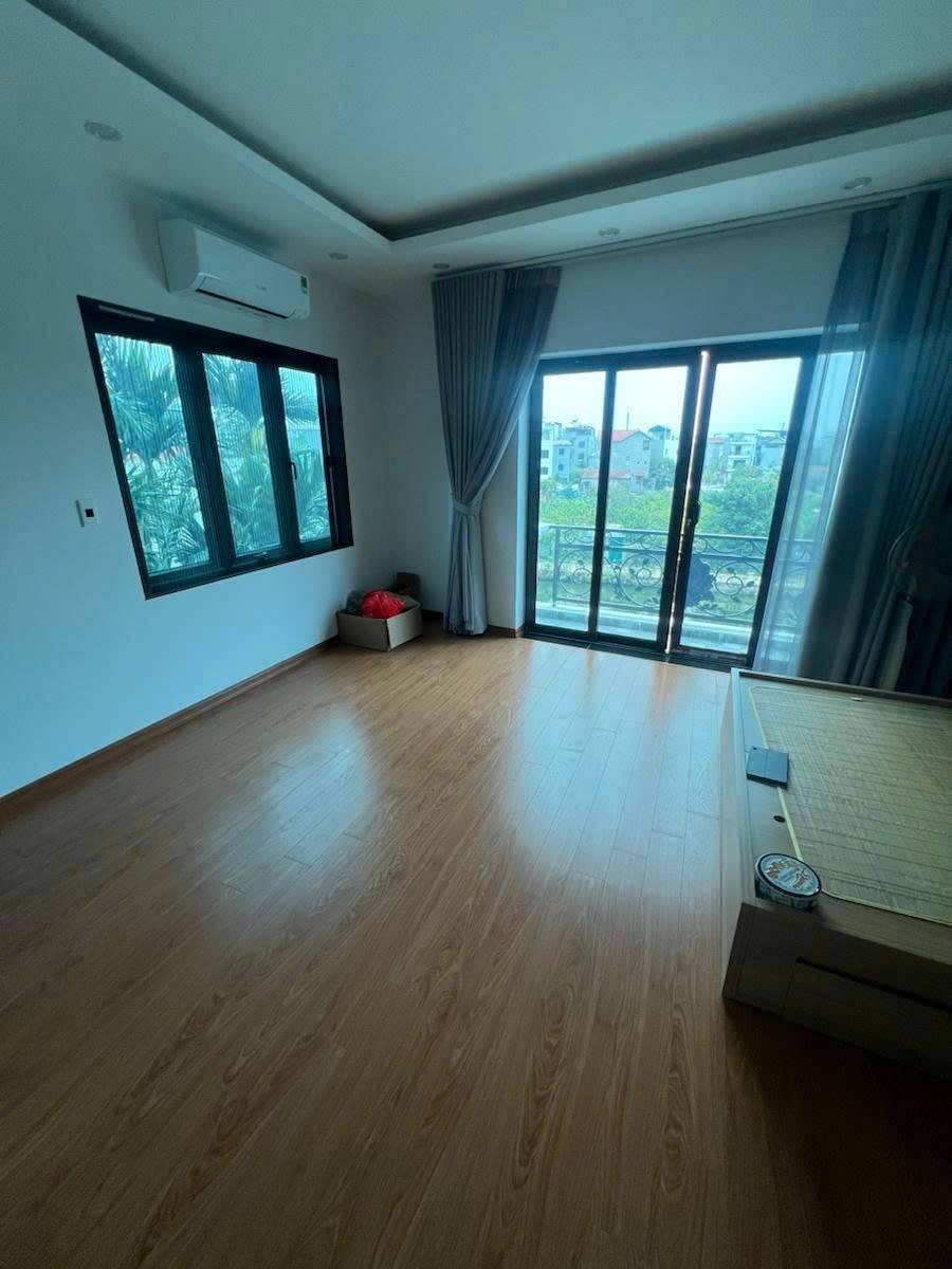 Bán nhà liên lạc 6 tầng, 34m2, view hồ - 7.95 tỷ