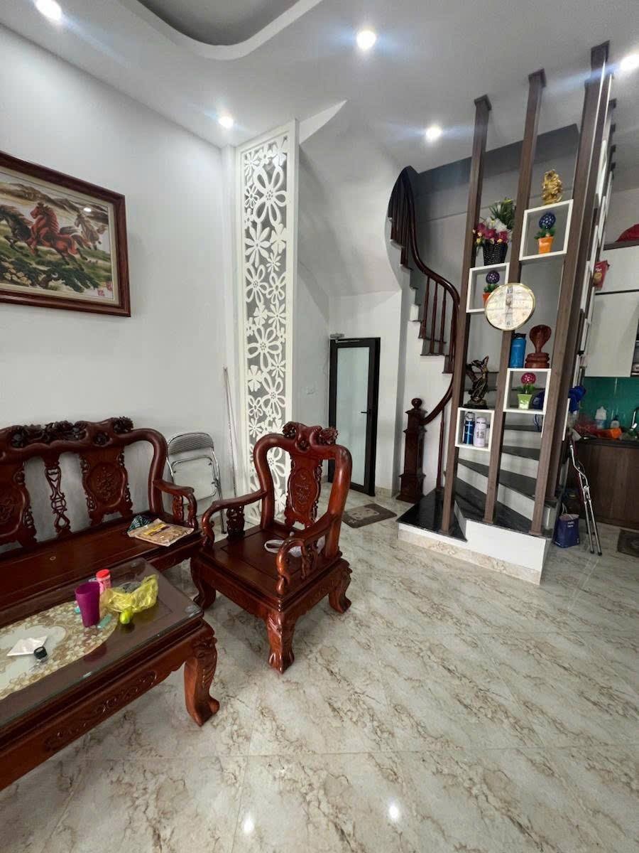 Bán nhà liên lạc 6 tầng, 34m2, view hồ - 7.95 tỷ