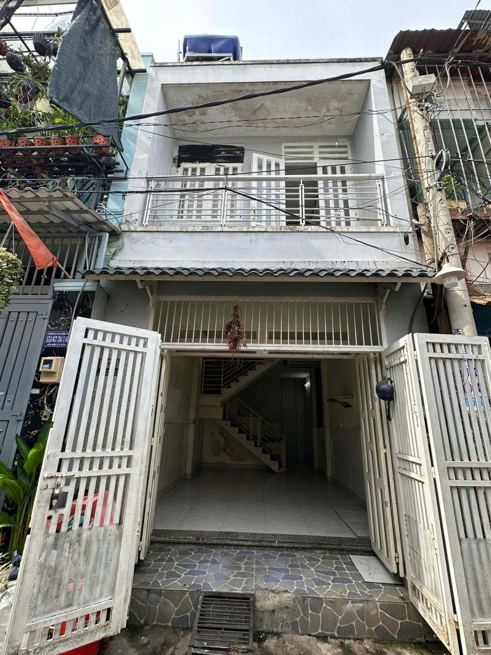Bán Nhà 2 Tầng Bình Tân - Giá 3.75 Tỷ - Liên Khu 4-5 - Dọn Vào Ở Ngay