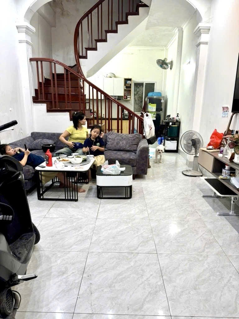 Bán nhà Linh Đàm 5 tầng, ô tô đỗ cửa, full nội thất - Giá Tốt
