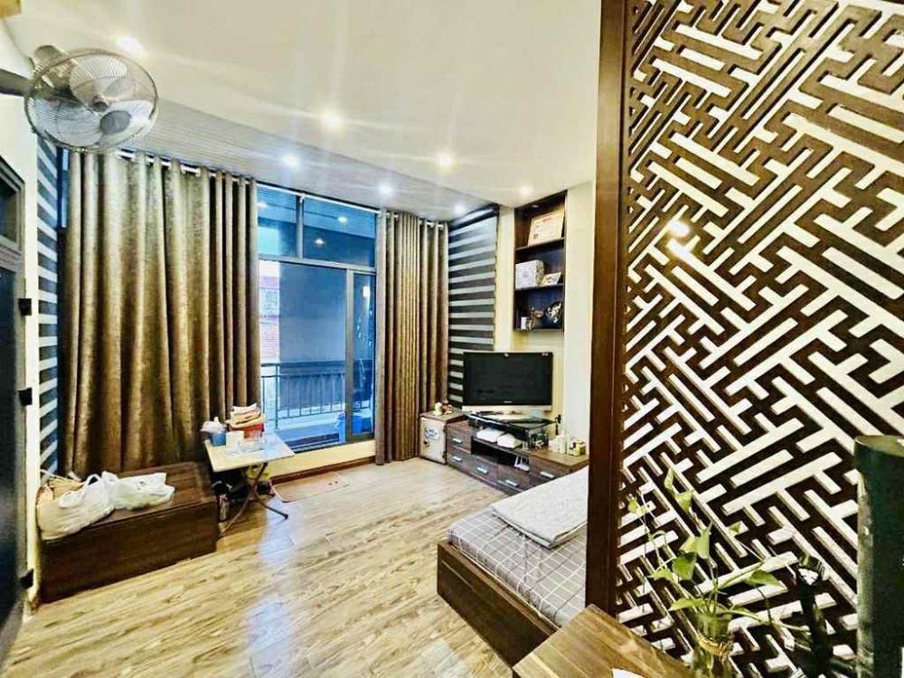 Mặt Phố Tạ Quang Bửu - 4 Tầng - Kinh Doanh - Ô Tô Đỗ Cửa - Giá 14.x Tỷ