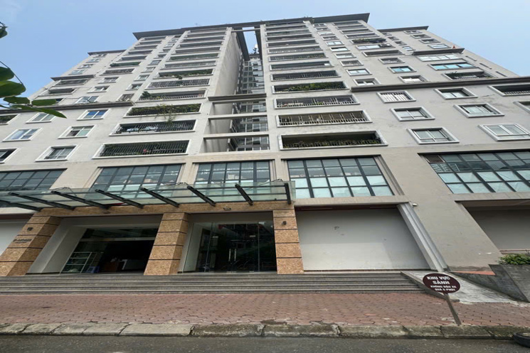 Căn chung cư F home Xuân La, Tây Hồ, 132m, tầng 4, ban công cực thoáng! full đồ!