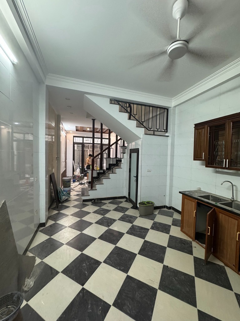 🏠 Bán Nhà Nguyễn Đức Cảnh Hoàng Mai - 50m2, 5PN, Sân Trước Sau, Ô Tô Gần