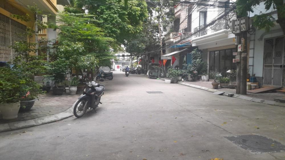 Bán nhà Xã Đàn - P/Lô - Ô tô vào nhà - 182m2 - 5 tầng - MT 9m - Vỉa hè - Lô góc 2 mặt tiền - 60.5 tỷ