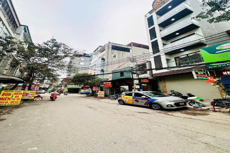 BÁN NHÀ PHẠM VĂN ĐỒNG_CÔNG VIÊN HÒA BÌNH 100 M,8 TẦNG,VỈA HÈ 5M,DOANHTHU 100 TR THÁNG,CHÀO:37,9 TỶ