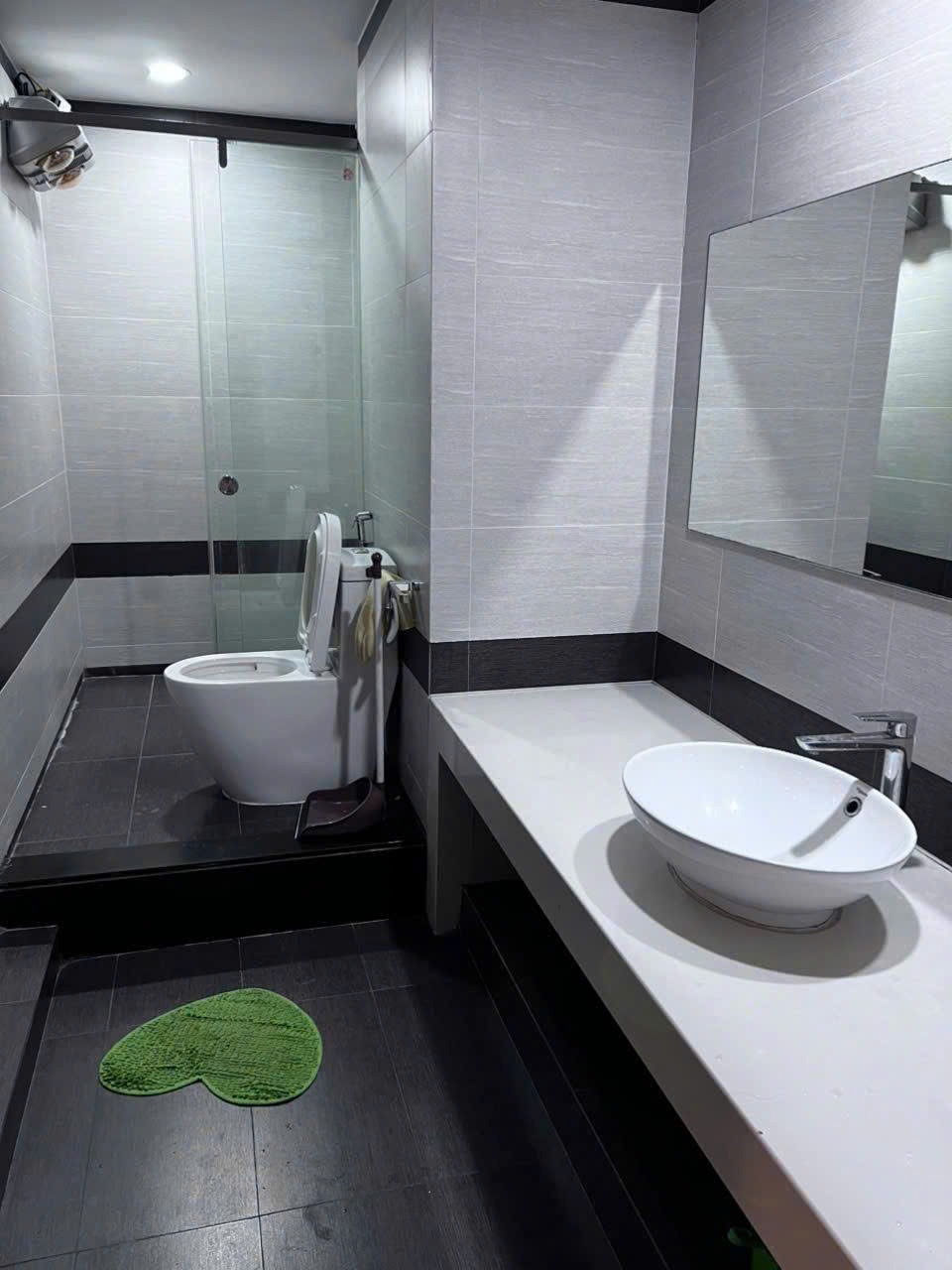 Bán căn hộ 159m2, 3PN, Tòa 17T6 Hoàng Đạo Thúy - Giá 9.9 tỷ