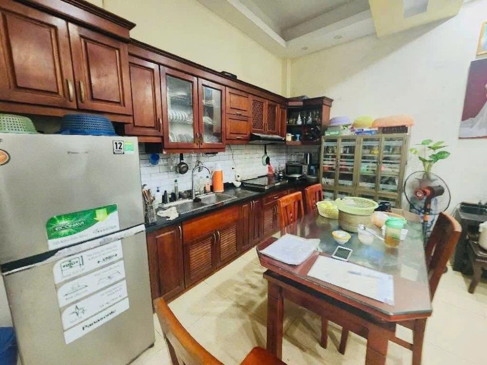 Bán nhà Gò Vấp - Hẻm 8m Thông Phạm Văn Bạch - 68m² - 4 Tầng - Giá 7.2 Tỷ