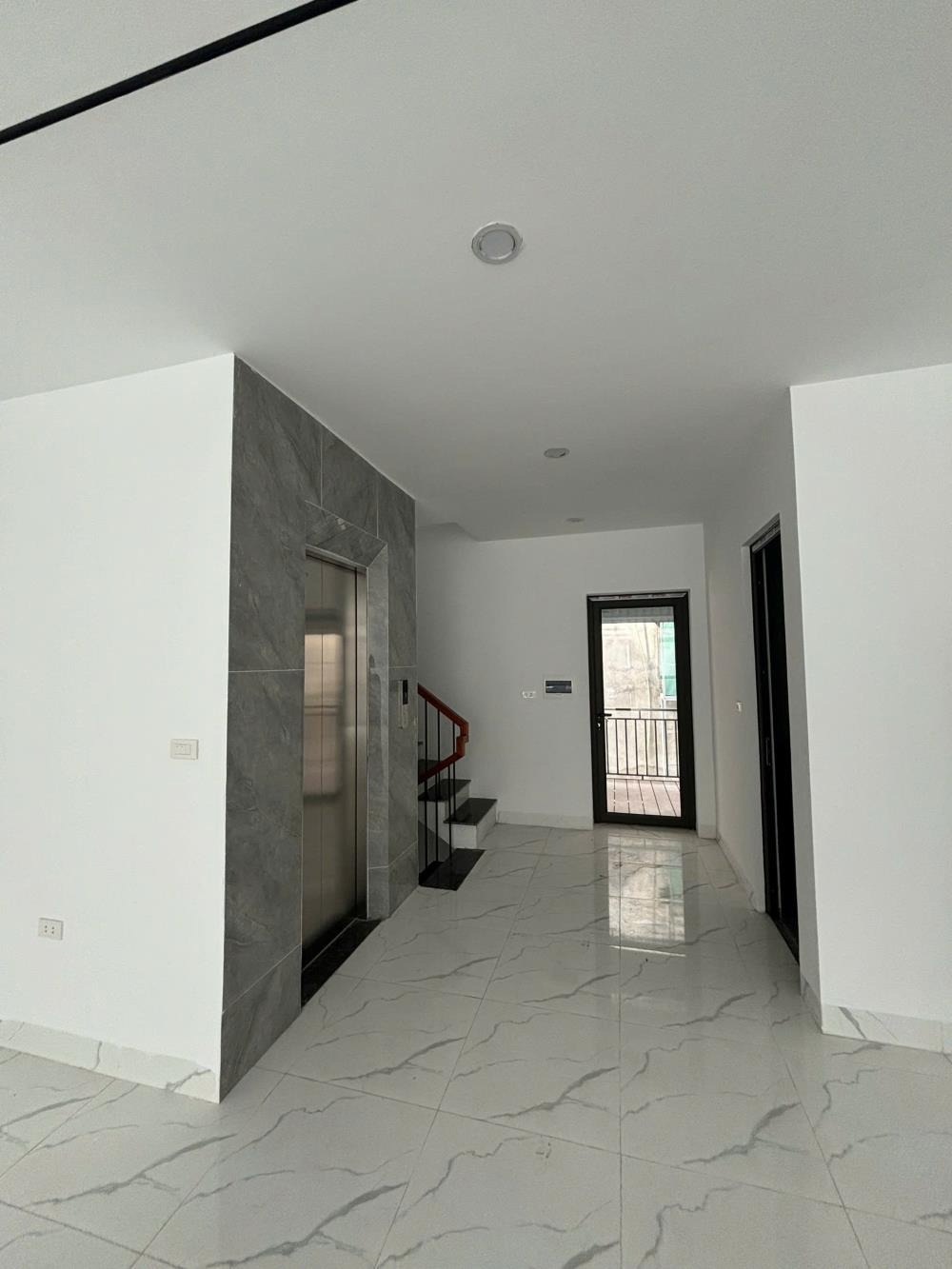 Bán nhà 5 tầng, Thang máy, Khu Đô Thị 31ha Gia Lâm - Giá Tốt