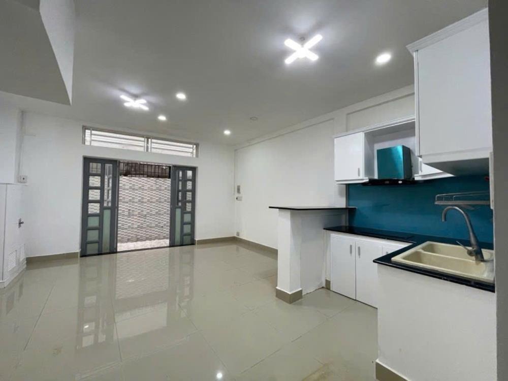 🏠 Giảm 300 Triệu! Nhà Vuông 2 Tầng 31m2 Quận Phú Nhuận - Giá 4.8 Tỷ