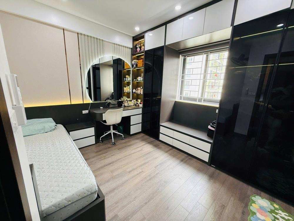Bán Căn Hộ 2PN, 2VS Linh Đàm 69m² - Full Nội Thất, Giá 4.86 Tỷ