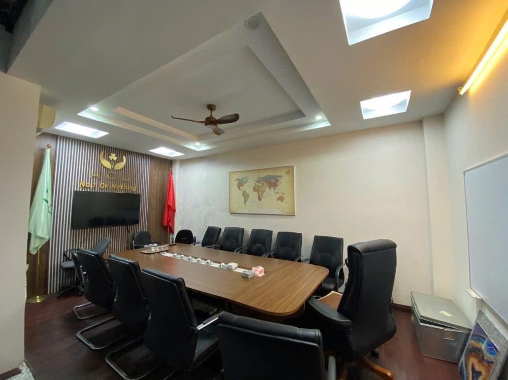Bán nhà phân lô Cầu Giấy - Ô tô vòng tròn - Kinh doanh đỉnh cao