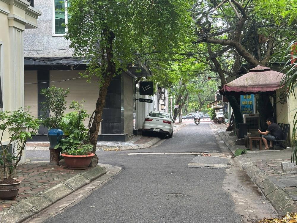 Bán nhà phân lô 2 ô tô Huỳnh Thúc Kháng - Đống Đa - 54m2 - 4 tầng - 22 tỷ