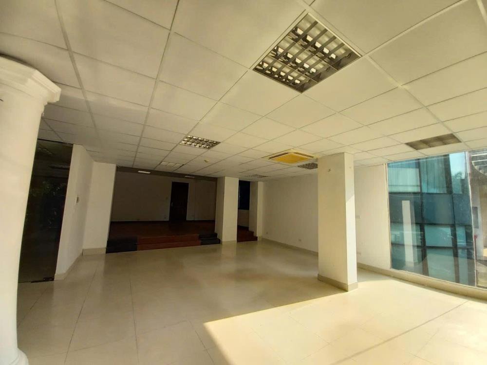 Bán tòa nhà văn phòng/kinh doanh mặt phố Hoàng Quốc Việt, Cầu Giấy - 230m2 - 160 tỷ