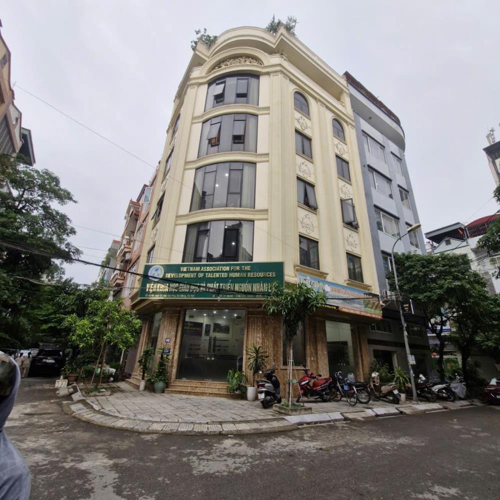 Bán nhà lô góc 7 tầng, thang máy, full đồ nội thất Kiến Hưng - 24 tỷ
