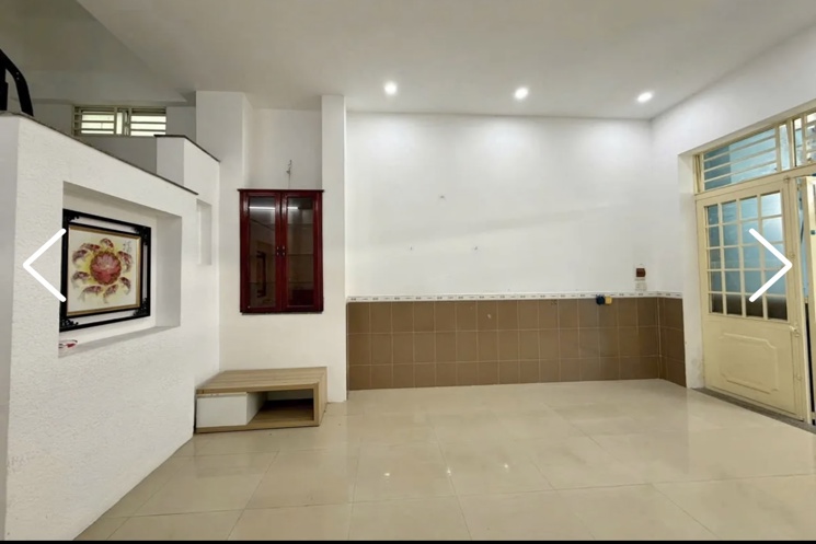 Nhà 2 tầng lô góc Trưng Nữ Vương . DT:62m , ngang 4m6