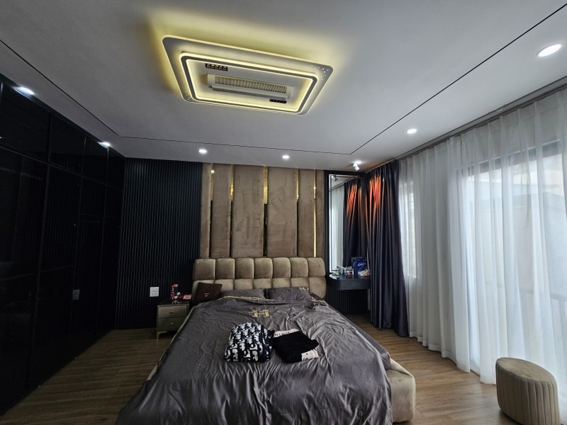 Bán Nhà Nguyễn Văn Cừ, Long Biên 6 Tầng, 60m², MT 5.1m, Oto Đỗ Cổng - Giá 10 Tỷ +