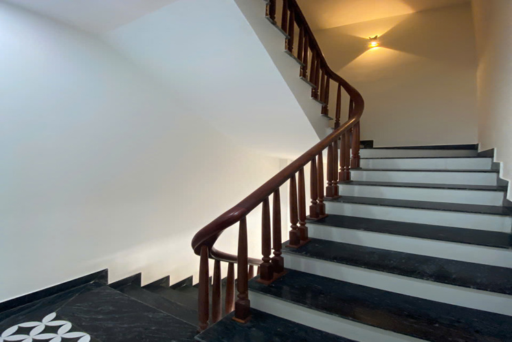 Bán nhà xây mới 5 tầng – DT 31m², MT 4m, Phúc Lợi Long biên