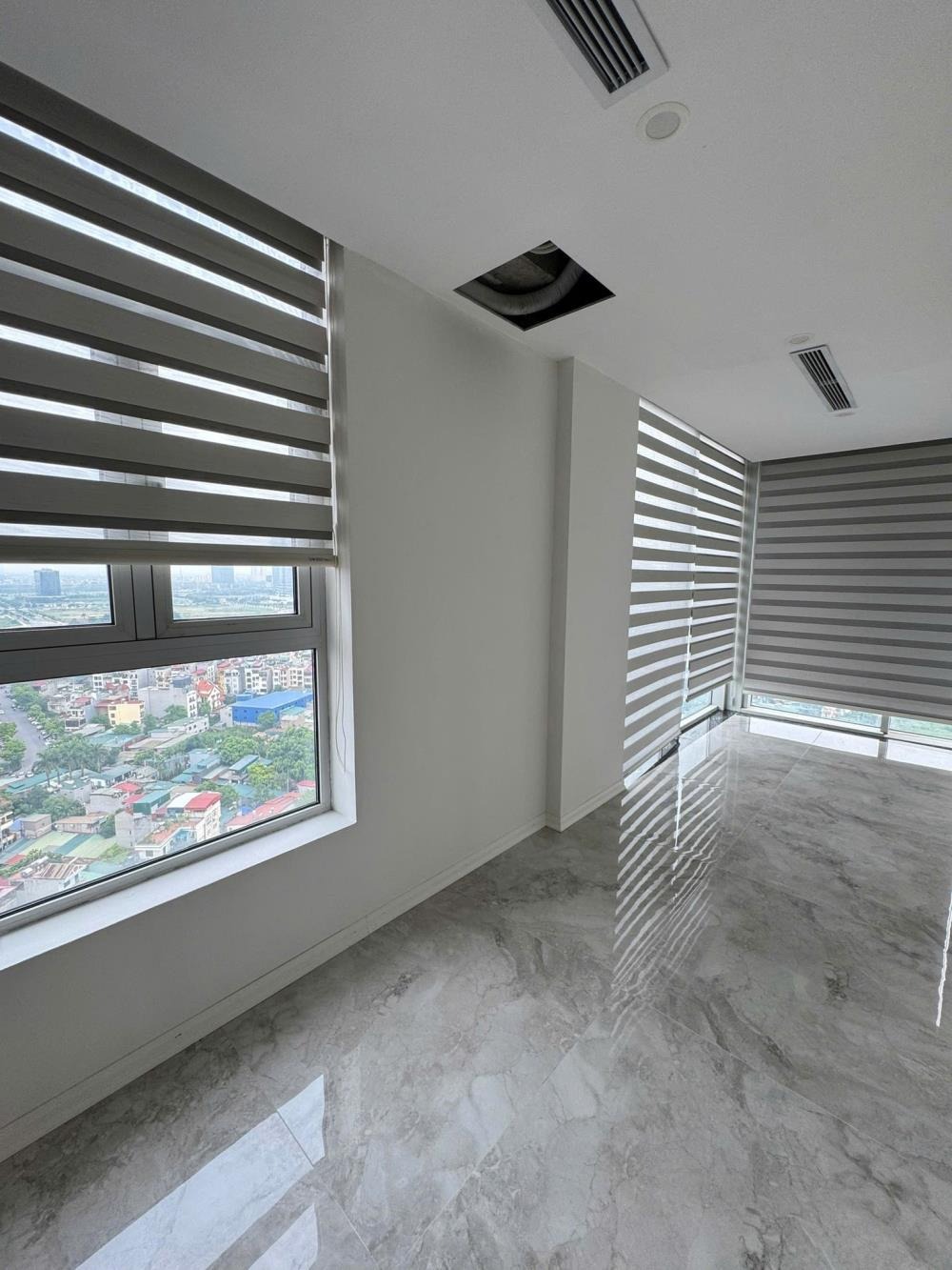 Penthouse Duplex Watermark Tây Hồ - View Hồ Tây - 311m2 - Giá 46.8 tỷ
