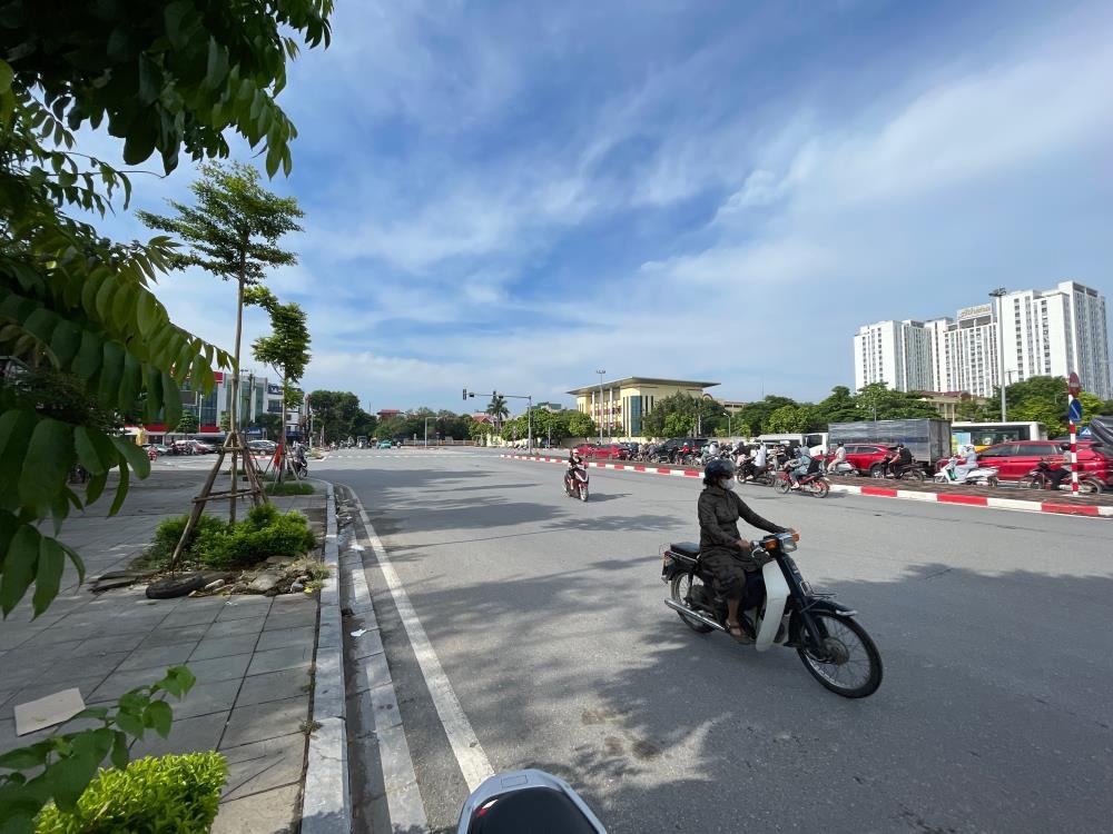 Bán Gấp Nhà Mặt Phố Xuân Phương - Ngã Tư Trịnh Văn Bô - Vị Trí Đắc Địa, Tiềm Năng Lớn