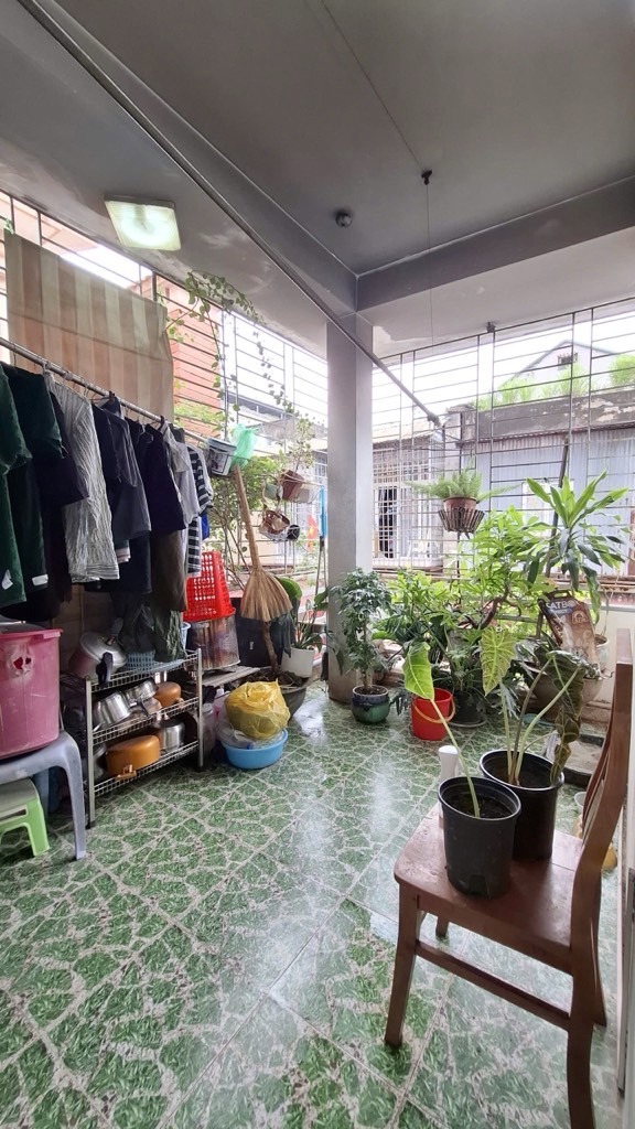 Bán nhà Quỳnh Mai - Ô tô tránh - Kinh doanh sầm uất - Giá tốt