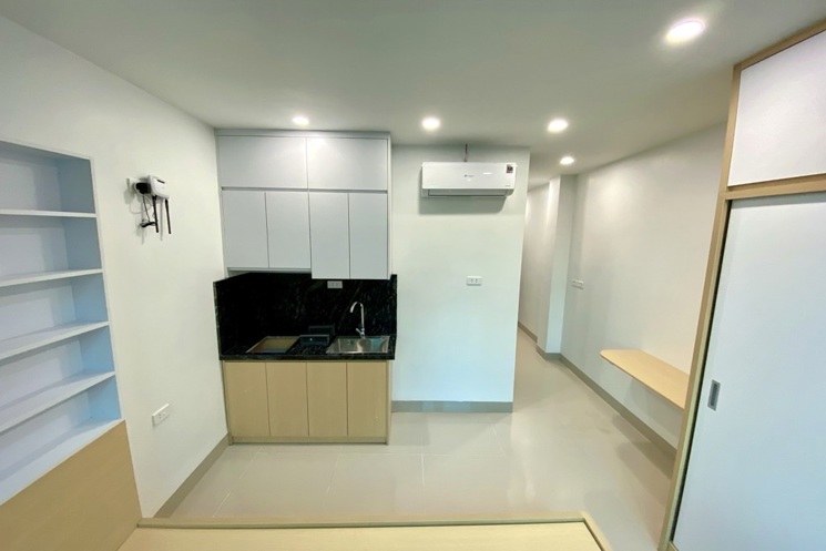 HOÀNG QUỐC VIỆT-DT40M x 6 TẦNG THANG MÁY-10,8 TỶ-SAU QUY HOẠCH RA MẶT ĐƯỜNG