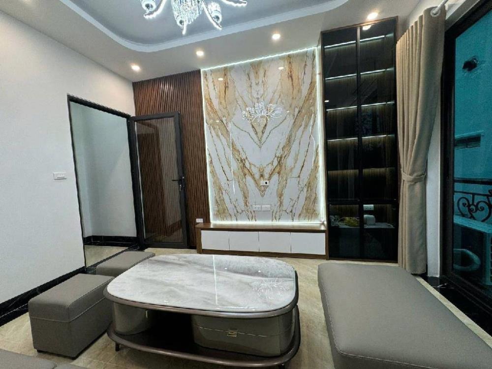 Bán nhà Cổ Nhuế - 6 Tầng, Thang Máy, Full Nội Thất, 6 Phòng Ngủ Khép Kín