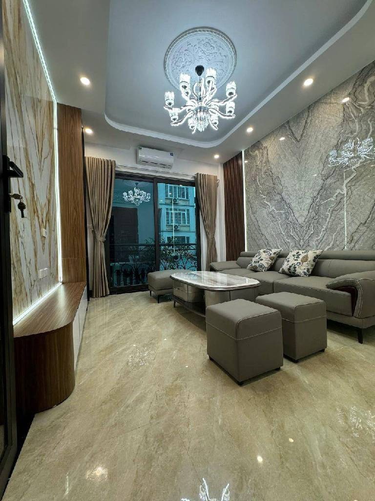 Bán nhà Cổ Nhuế - 6 Tầng, Thang Máy, Full Nội Thất, 6 Phòng Ngủ Khép Kín
