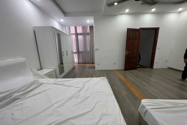 Nhà Tây Hồ trích Sài 43m, 5 tầng, chủ đang cần tiền giảm chào, view Hồ Tây!