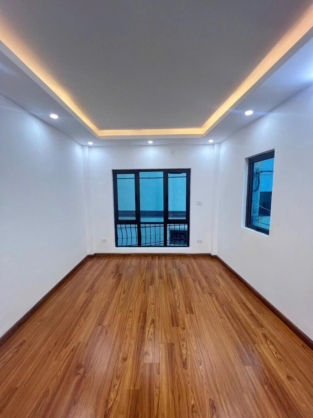 Bán nhà riêng Đan Phượng - 5 Tầng - Ô Tô Vào Nhà - Giá 5.9 Tỷ