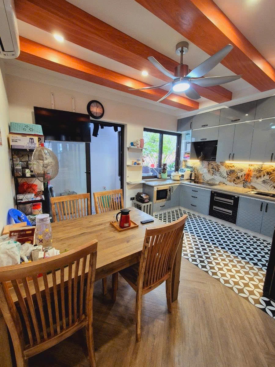 Bán nhà mặt phố Quan Nhân 84m2, 5 tầng, thang máy nhập khẩu - Giá 28 tỷ