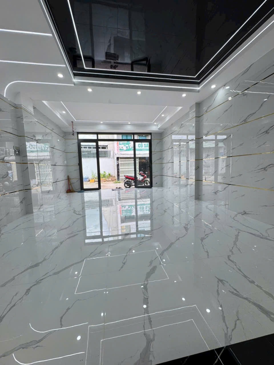 Nhà Hẻm Bình Thành, Bình Hưng Hòa B, Bình Tân: 70m2, 3 Lầu, 4PN, Giá 7.1 Tỷ