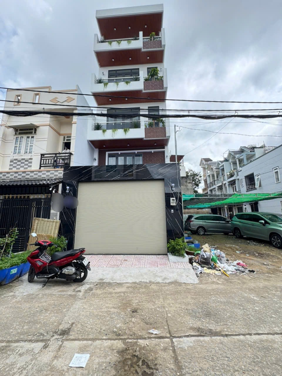 Nhà Hẻm Bình Thành, Bình Hưng Hòa B, Bình Tân: 70m2, 3 Lầu, 4PN, Giá 7.1 Tỷ