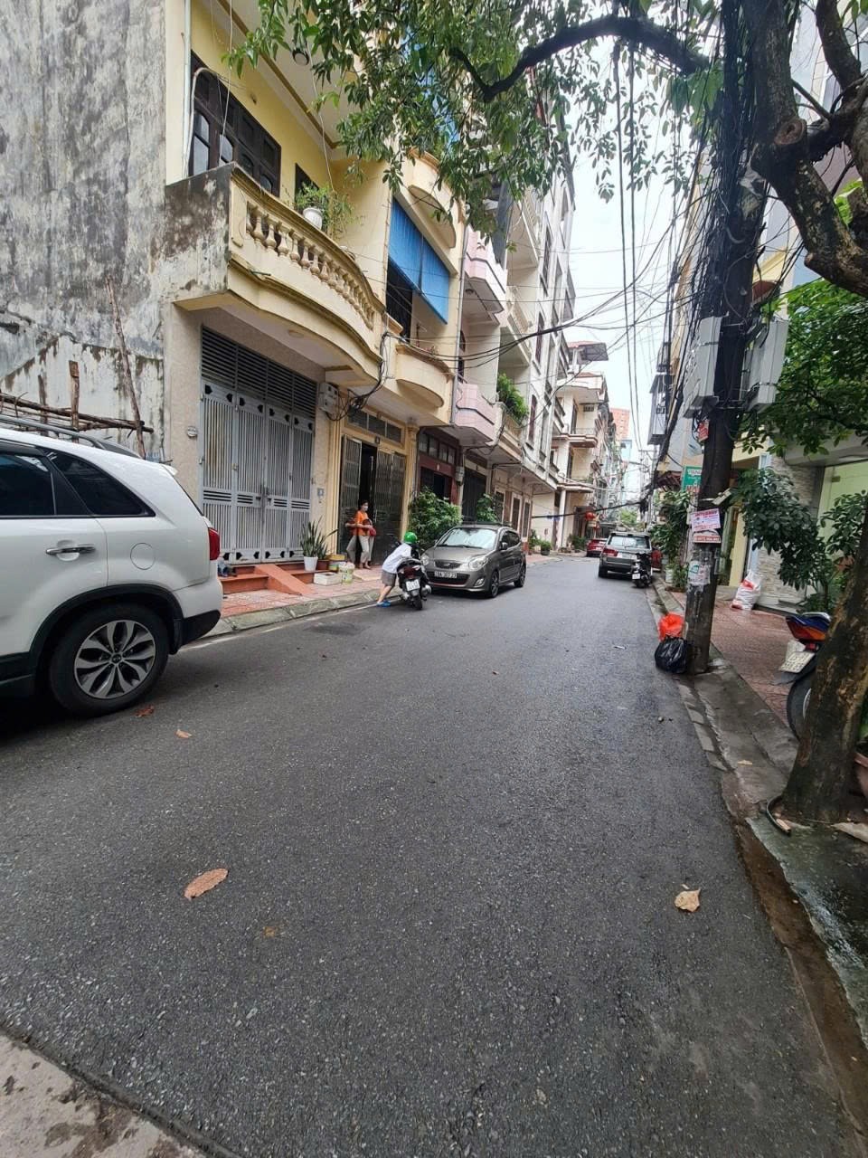 Cho thuê nhà 4 tầng, 5 ngủ, 4 WC - Ngõ 120 Trần Cung, Cầu Giấy - Gần Bệnh viện E, ĐH Điện Lực