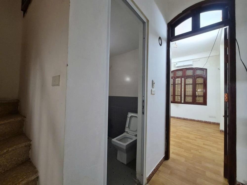 Cho thuê nhà 4 tầng, 5 ngủ, 4 WC - Ngõ 120 Trần Cung, Cầu Giấy - Gần Bệnh viện E, ĐH Điện Lực