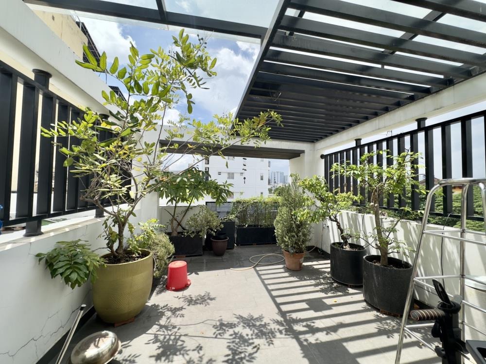 Nhà Đẹp 4 Tầng Tô Hiến Thành, Quận 10 - 70m² - Giá 11.3 Tỷ