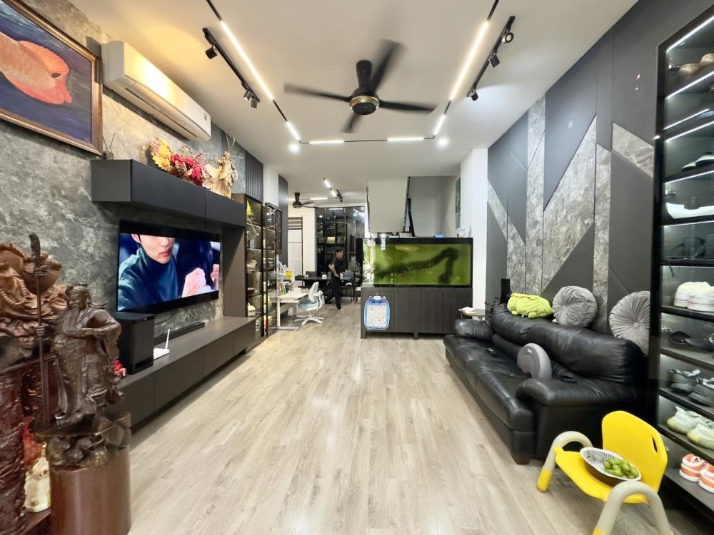 Nhà Đẹp 4 Tầng Tô Hiến Thành, Quận 10 - 70m² - Giá 11.3 Tỷ
