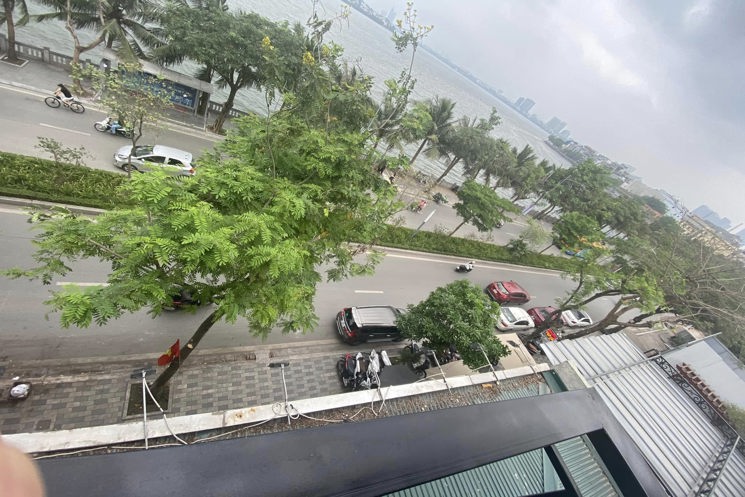 Siêu phẩm Lạc Long Quân Tây Hồ 336m2 MT13.2m giá 225tỷ view trực diện Hồ Tây 1 mặt phố 1 mặt ngõ