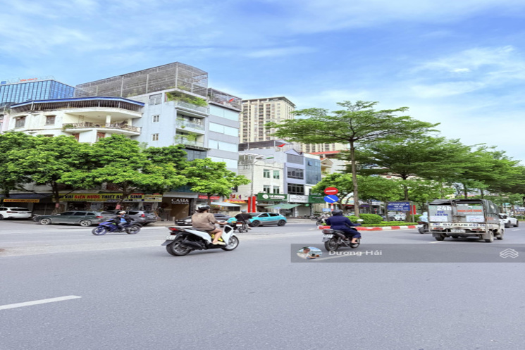 Bán nhà toà Văn Phòng Trần Thái Tông - Cầu Giấy - 155m 8 Tầng Hai Thoáng Ô Tô Tránh Vỉa Hè