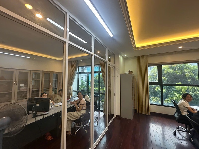Bán Biệt Thự Vinhomes Gardenia Hàm Nghi - 155m2, 4 Tầng, Thang Máy, Giá 72 Tỷ