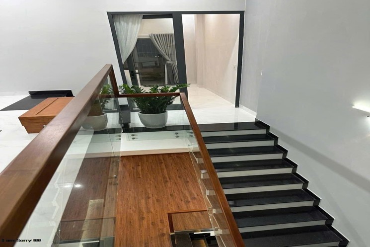Chính chủ gửi bán nhà 3 tầng MT đường Lương Khánh Thiện, P Hoà Khánh.Đà Nẵng