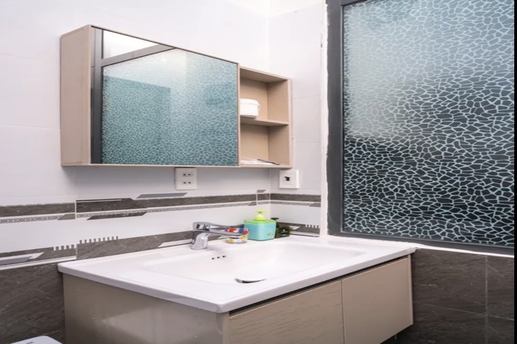 Nhà 2 tầng kiệt Chính Hữu . DT:65m , ngang 5m