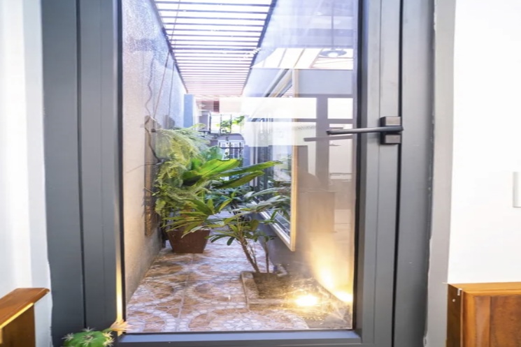 Nhà 2 tầng kiệt Chính Hữu . DT:65m , ngang 5m