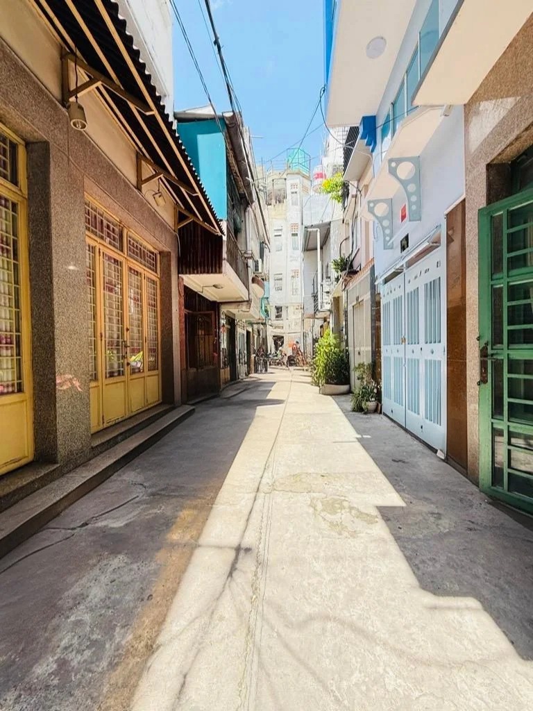 Bán Nhà 4 Tầng Quận 3 - Vị Trí Vàng, Gần Vòng Xoay Lý Thái Tổ