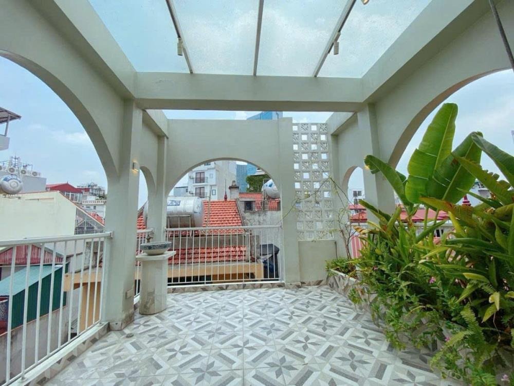 Bán Nhà Vũ Tông Phan - 38m2, 3 Bước Ra Phố, Ô Tô Đỗ Cận Nhà - Giá Gần 8 Tỷ