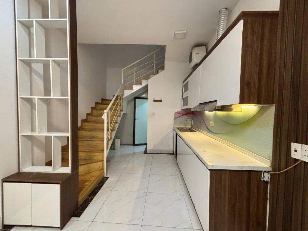 Bán nhà Ngọc Khánh, Ba Đình - 35m² x 4 Tầng, Ngõ Nông, Ô Tô Gần