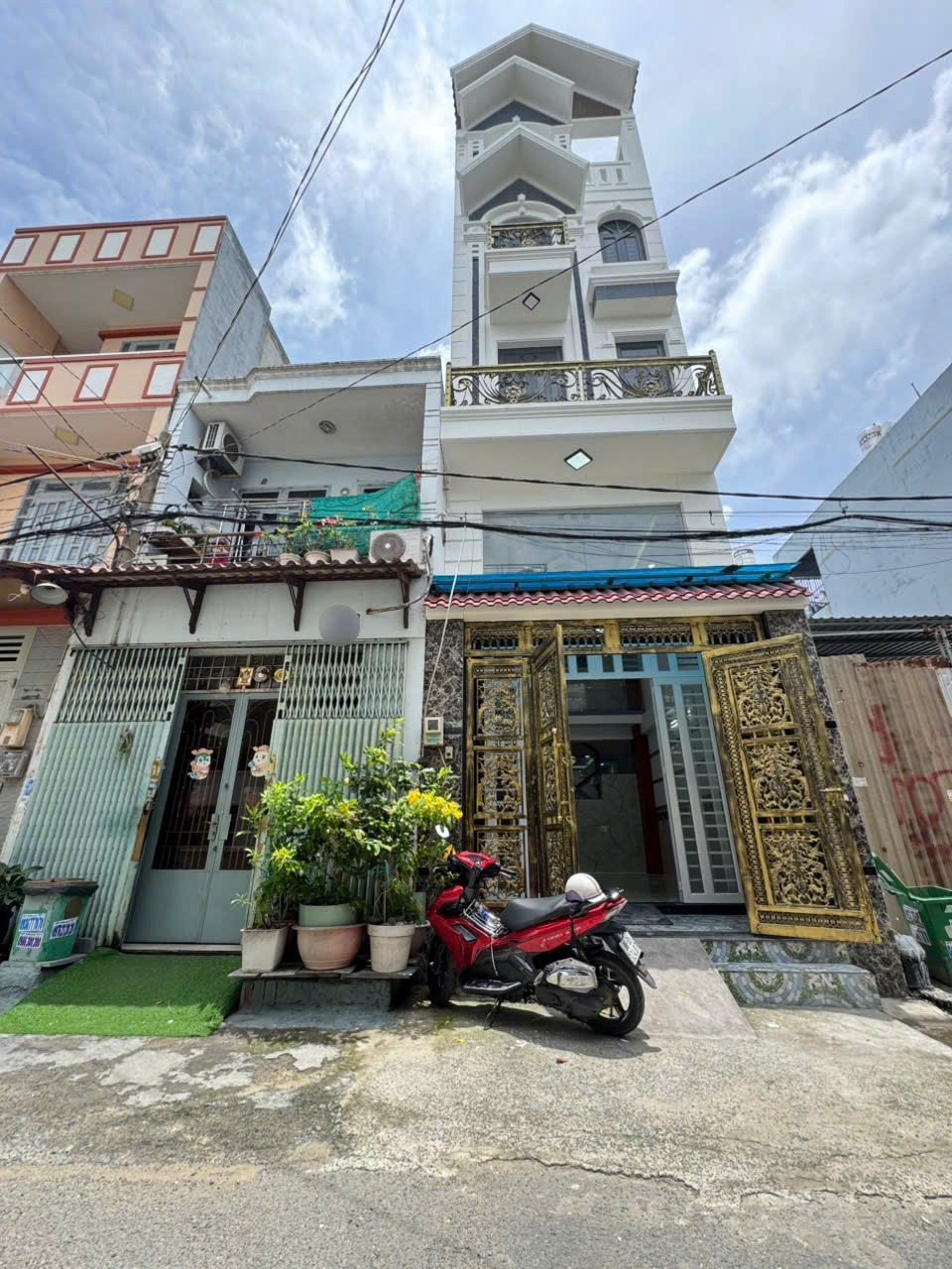 Nhà Bình Tân - 60m2 - 3 Lầu - 4PN - Giá 5.5 Tỷ - Kênh Mương Lệ