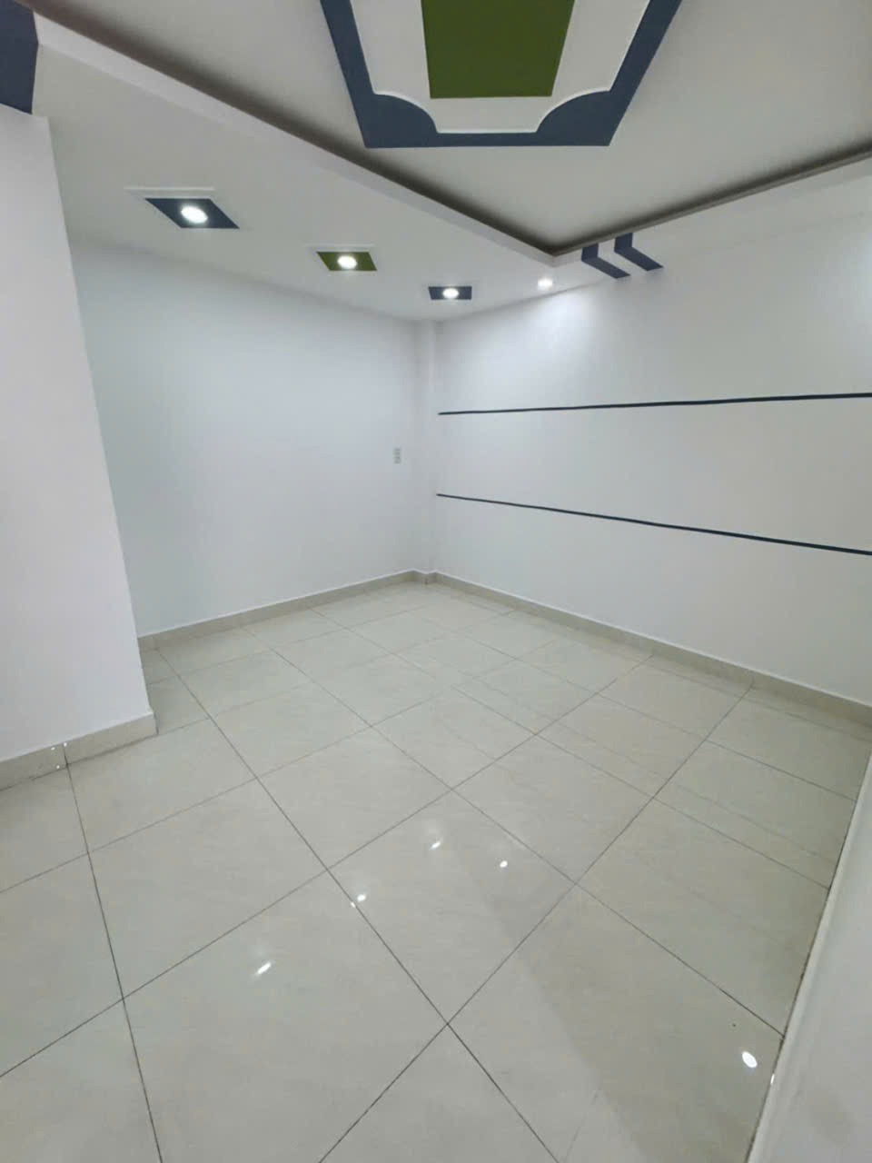 Nhà Bình Tân - 60m2 - 3 Lầu - 4PN - Giá 5.5 Tỷ - Kênh Mương Lệ