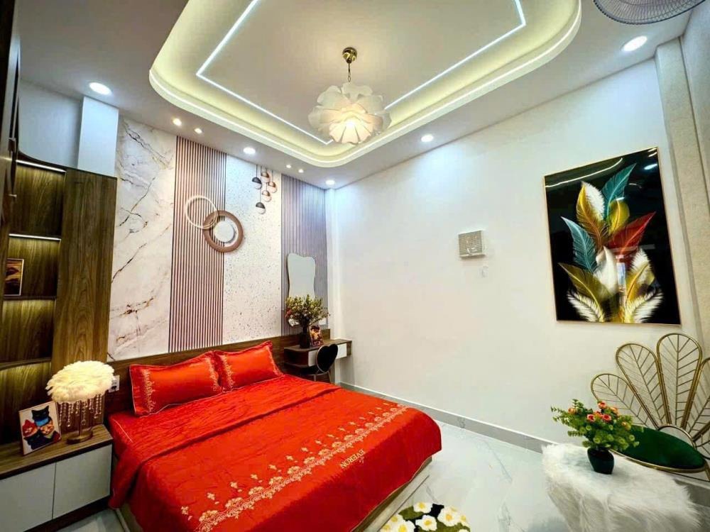 Bán Gấp Nhà 3 Lầu, 80m2, Sát Mặt Tiền Nguyễn Chí Thanh, Quận 5 - Giá 6.85 Tỷ TL